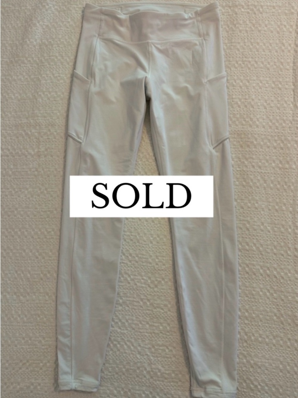 SOLD-Lululemon athletica Light white Workout Leggings